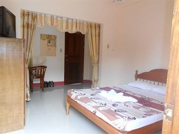 Hostal Tia Mers Guest House