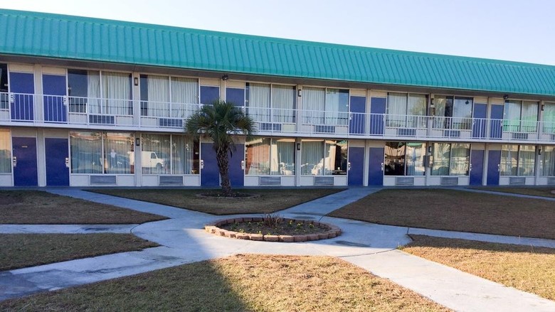 Motel 6 Tifton