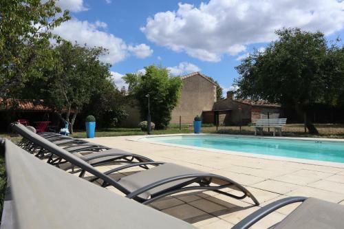 Hostal Domaine Des Tilleuls