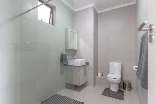 Apartamento Alimama Spaces: The Manson's 8 On New
