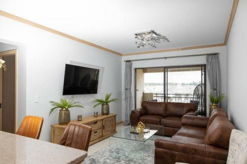 Apartamento Alimama Spaces: The Manson's Phoenix Haven