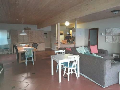 Apartamento Beachfront Property, Victoria Bay, Garden Route
