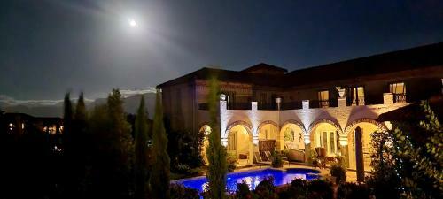 Sandmartins Private Secure Villa