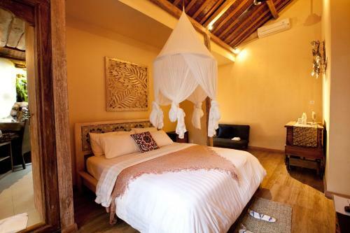 Lodge Umah Tis Sebatu