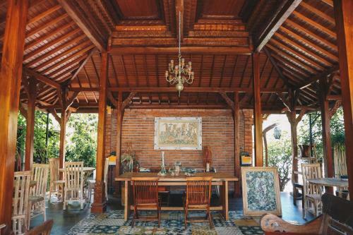 Hostal Mirah Guest House