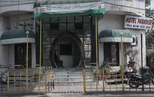 Hotel Paradise By Wb Inn