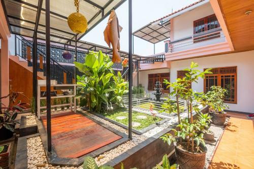 Hotel Oyo 1541 Puri Cikole Asri