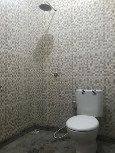 Hostal Luminous Guest House By Wizzela