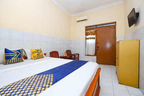 Spot On 2011 Hotel Mekar Sari