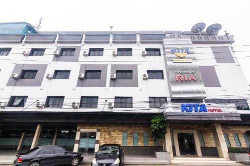 Oyo 1896 Kita Hotel