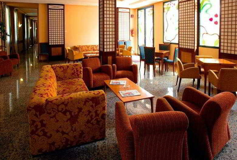 Hotel Mainake