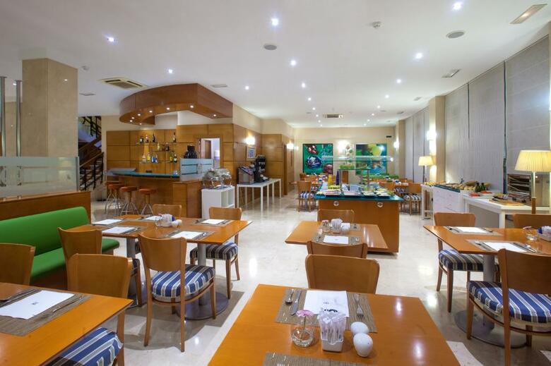 Hotel NH San Pedro