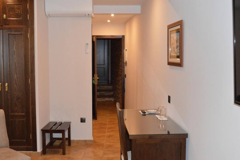 Hotel Don Javier (.)