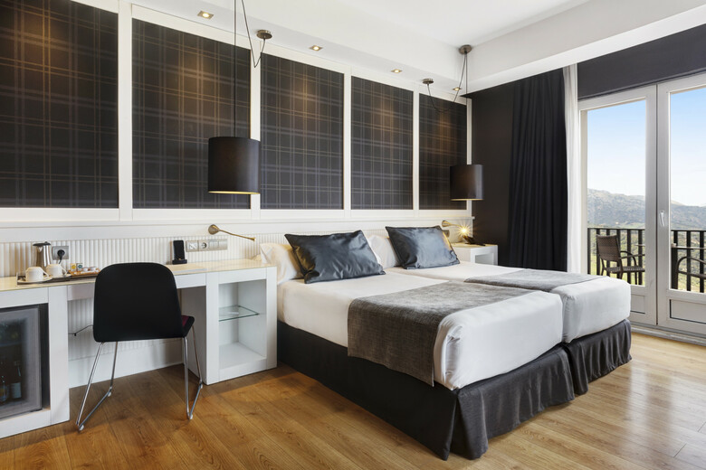 Hotel Catalonia Reina Victoria