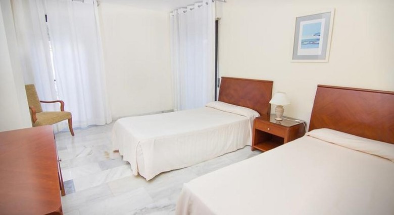 Hotel Park Plaza Suites