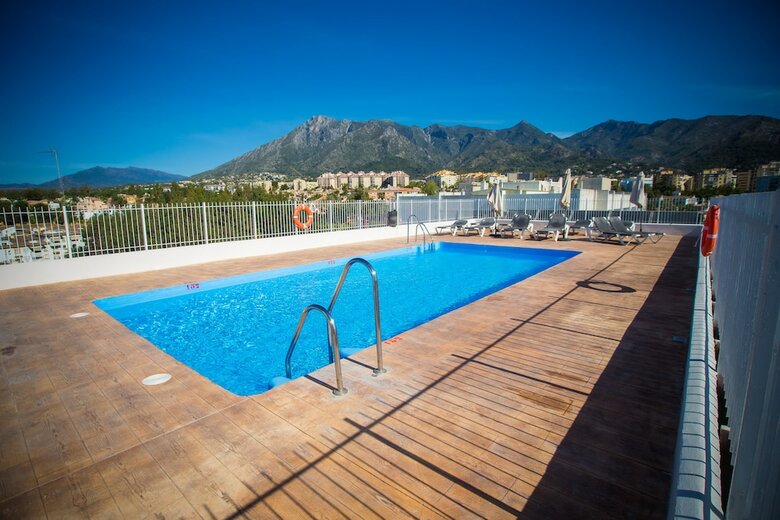 Hotel Marbella Inn