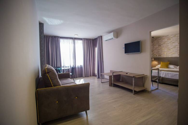 Hotel Marbella Inn