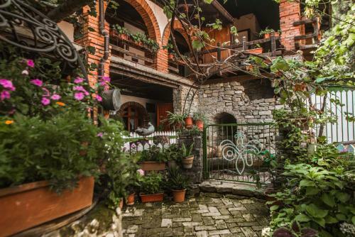 Hotel Restaurant Bujtina E Gjelit