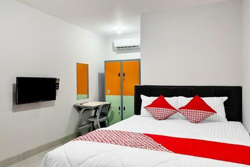 Hotel Oyo 90708 Kbr Home