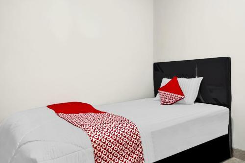 Hotel Oyo 90708 Kbr Home