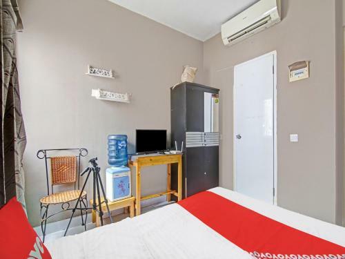 Hotel Oyo 90554 Djaco Room