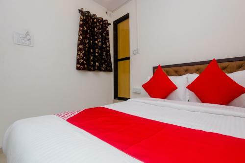 Oyo 28001 Hotel Sai Darshan