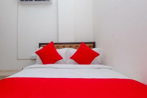 Oyo 28001 Hotel Sai Darshan