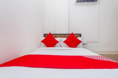 Oyo 28001 Hotel Sai Darshan