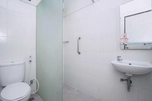 Hotel Oyo Flagship 748 Comfitel Tenggilis