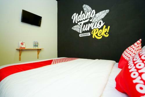 Hotel Oyo 1293 Claudya Residence