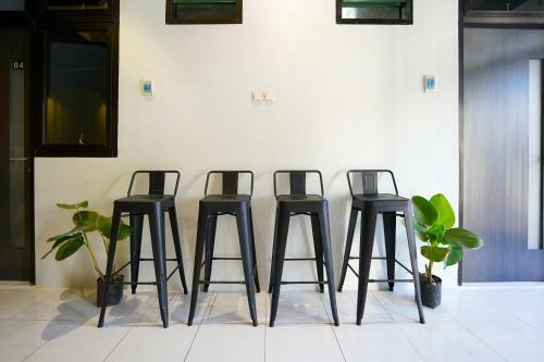 Hotel Oyo 1293 Claudya Residence