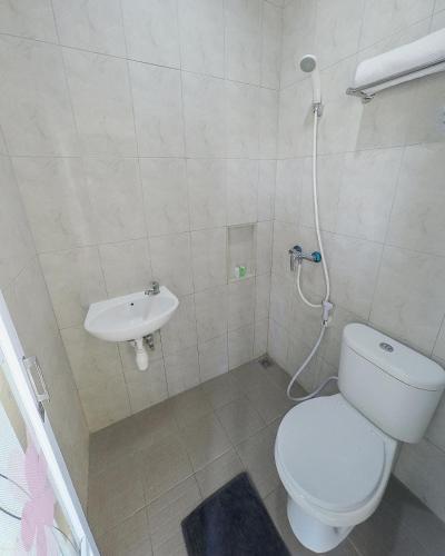 Hostal City Residence Kutai 32