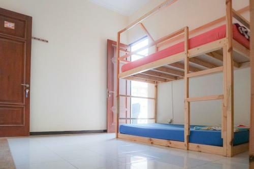 Hostal Green Surabaya Homey