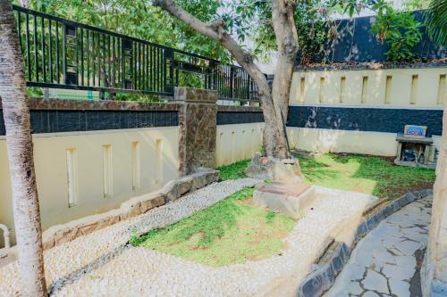 Hostal Green Surabaya Homey