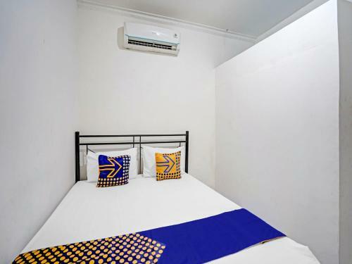 Hotel Spot On 90403 Gosepa Ngagel