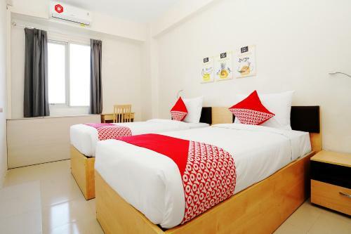 Hotel Vaccinated Staff - Oyo Flagship 910 Menara Rungkut Surabaya