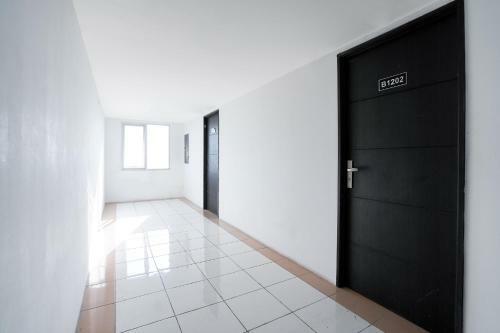 Hotel Vaccinated Staff - Oyo Flagship 910 Menara Rungkut Surabaya