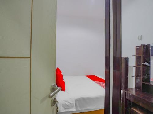 Hotel Spot On 90110 A1 Pakis Argosari