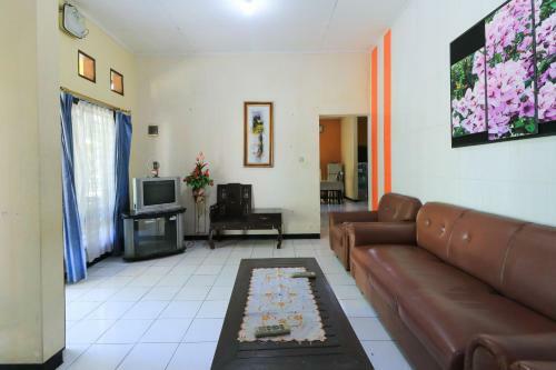 Hostal Wisma Bougenville