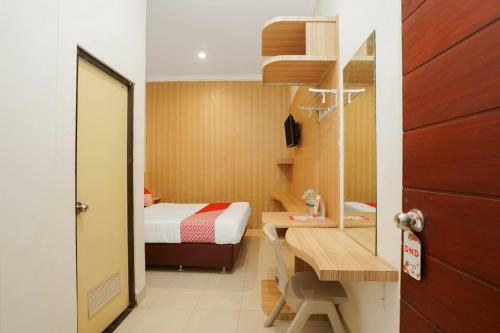 Hotel Vaccinated Staff - Oyo 658 Alibaba Residence