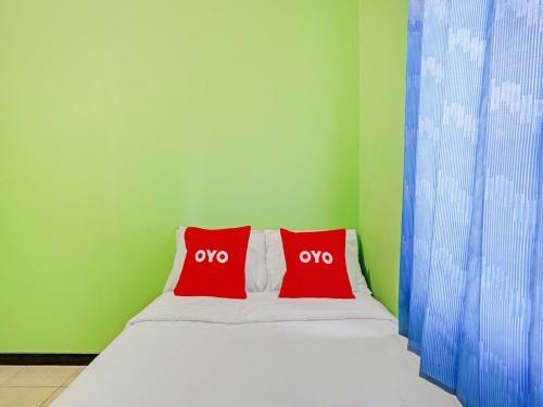 Hotel Oyo 90611 Griya Kutisari V Residence
