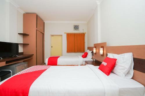 Hotel Vaccinated Staff - Oyo 2075 Graha Marina