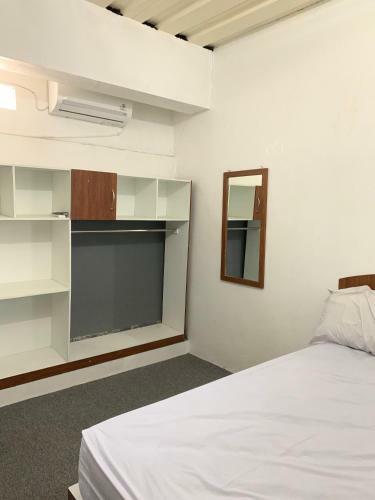 Hotel Oyo Life 3082 Kost Putri Wonorejo