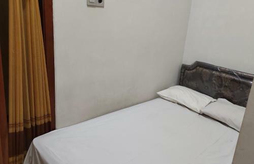 Hotel Oyo 91099 Krukah Residence