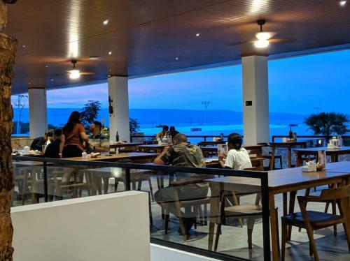 Kambaniru Beach Hotel And Resort