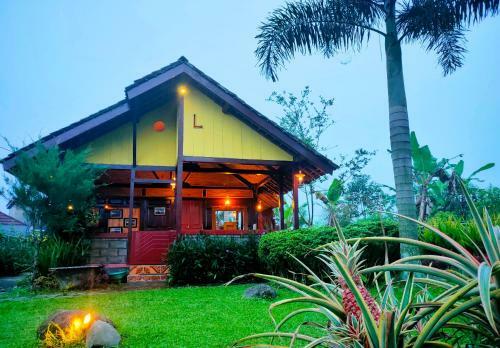 Hostal Villa Sindoro Village