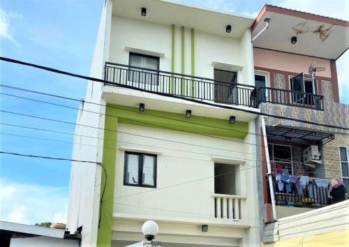 Hostal Guest House Onta Baru