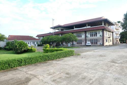 Royal Princess City Lamphun Hotel