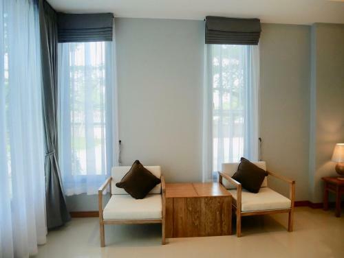Hotel Look At Home Lamphun