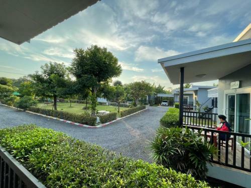 Hotel Baan Ruay Suk Resort, Lopburi